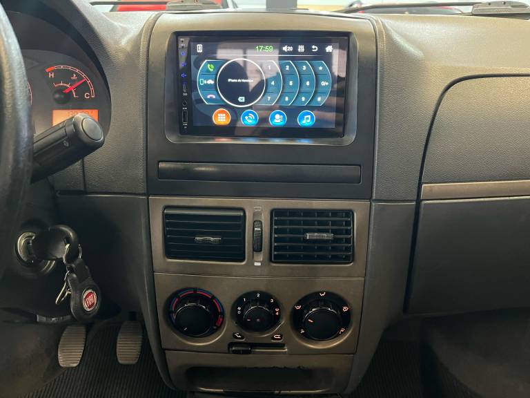 FIAT - SIENA - 2010/2011 - Branca - R$ 28.990,00