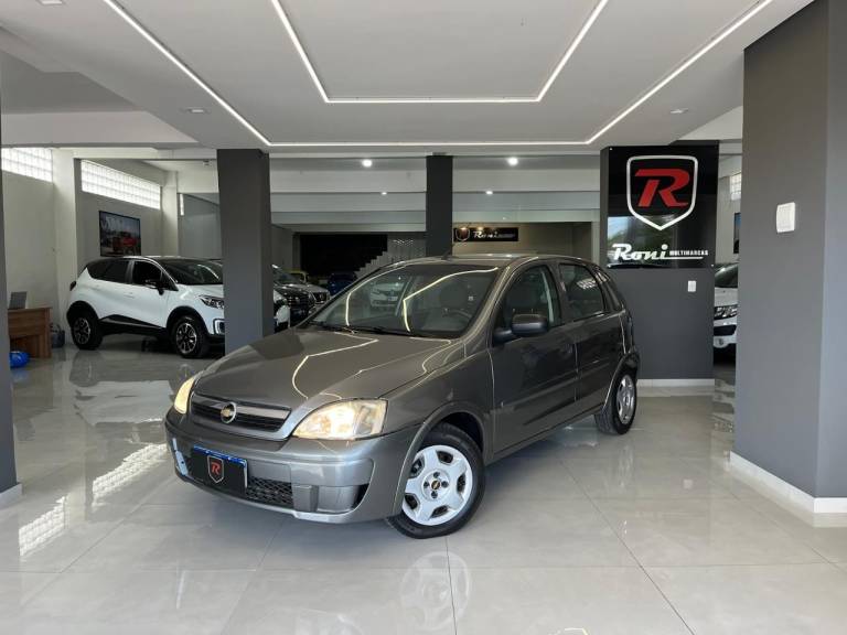 CHEVROLET - CORSA - 2011/2012 - Cinza - R$ 34.990,00
