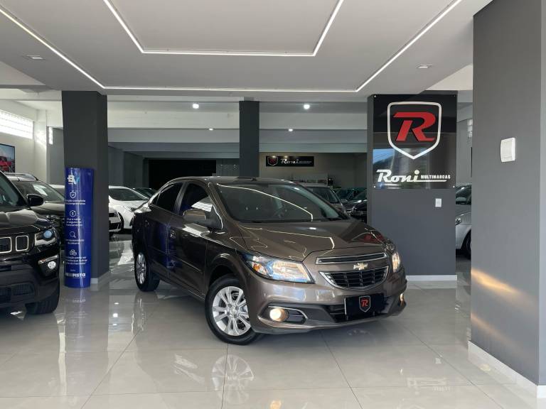 CHEVROLET - PRISMA - 2014/2014 - Cinza - R$ 57.900,00