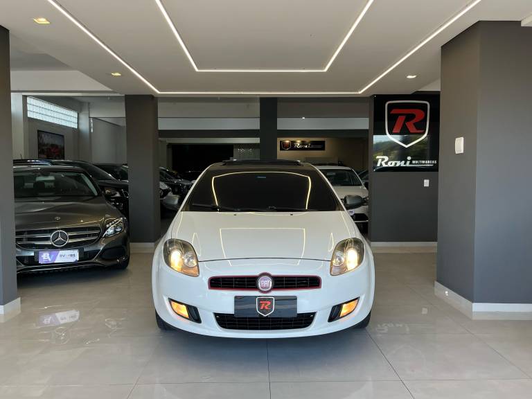 FIAT - BRAVO - 2013/2013 - Branca - R$ 43.500,00