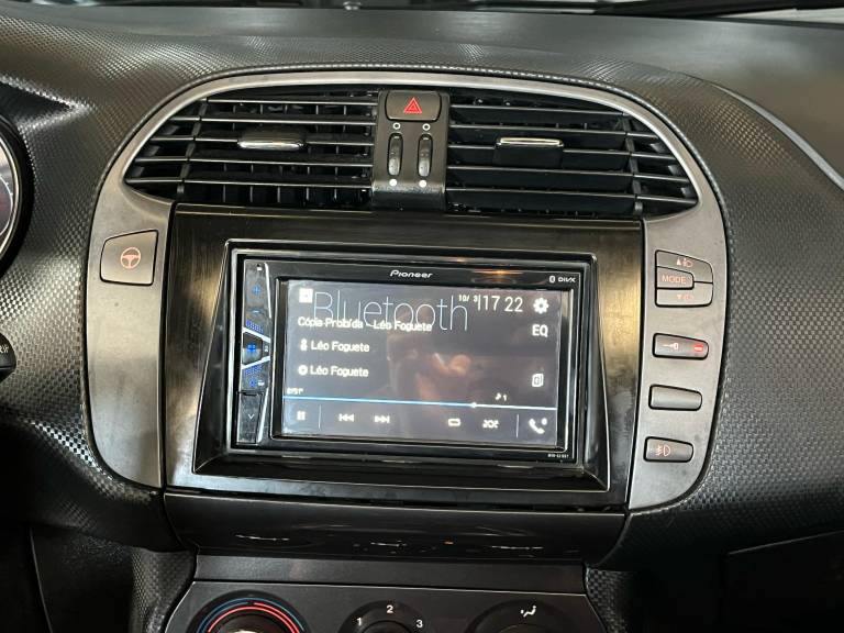 FIAT - BRAVO - 2013/2013 - Branca - R$ 43.500,00
