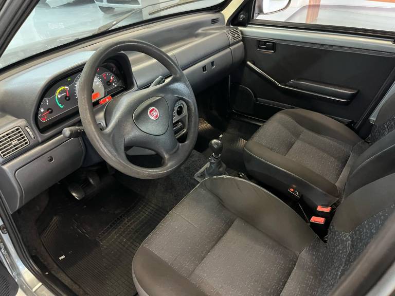 FIAT - UNO - 2009/2010 - Cinza - R$ 29.800,00