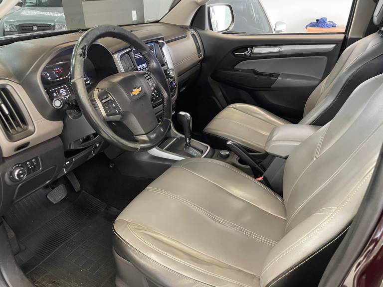 CHEVROLET - S10 - 2018/2019 - Vermelha - R$ 165.000,00