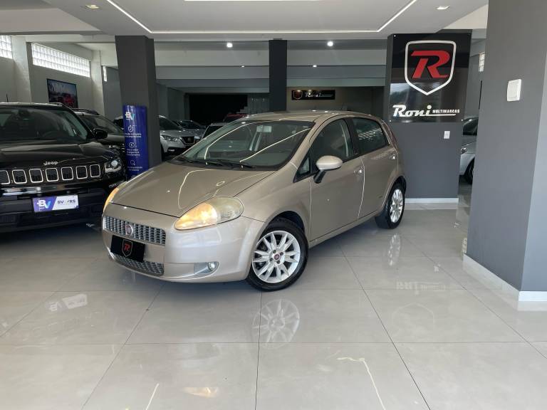 FIAT - PUNTO - 2011/2011 - Cinza - R$ 34.900,00