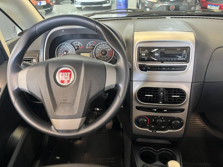 FIAT - IDEA - 2013/2014 - Preta - R$ 41.900,00