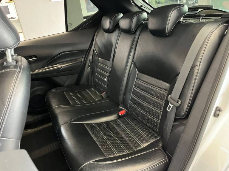 NISSAN - KICKS - 2019/2019 - Prata - R$ 87.990,00