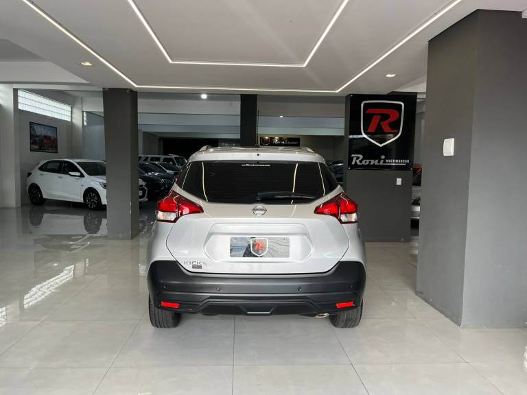 NISSAN - KICKS - 2019/2019 - Prata - R$ 87.990,00