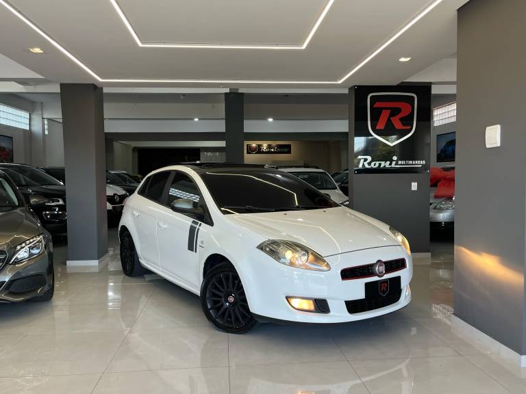 FIAT - BRAVO - 2013/2013 - Branca - R$ 43.500,00
