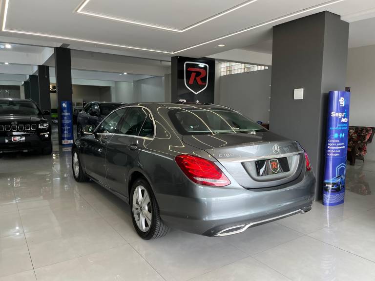 MERCEDES-BENZ - C 180 - 2018/2018 - Cinza - R$ 119.900,00