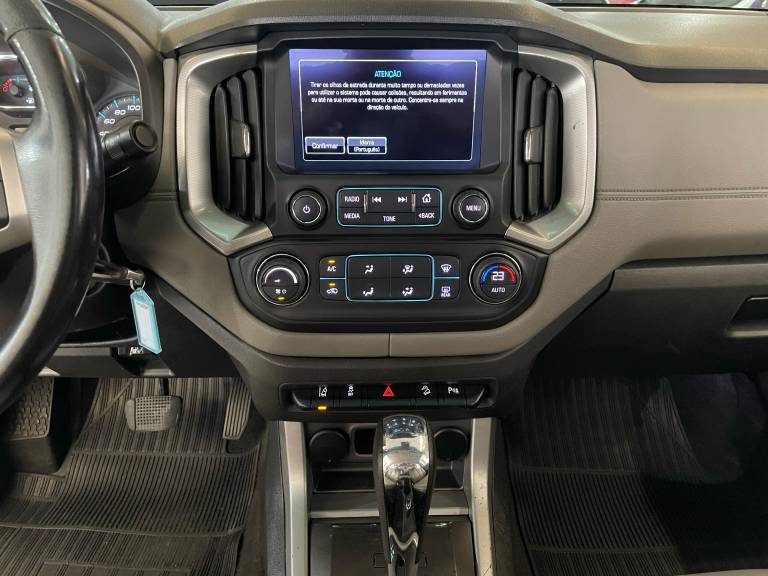 CHEVROLET - S10 - 2018/2019 - Vermelha - R$ 165.000,00