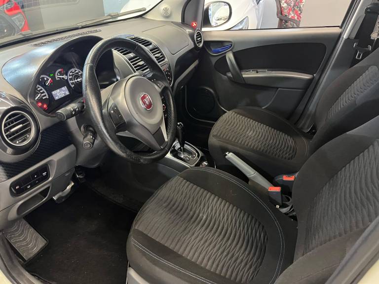 FIAT - PALIO - 2015/2016 - Branca - R$ 54.900,00