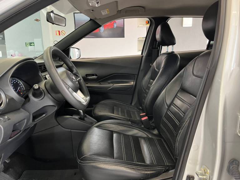 NISSAN - KICKS - 2019/2019 - Prata - R$ 87.990,00