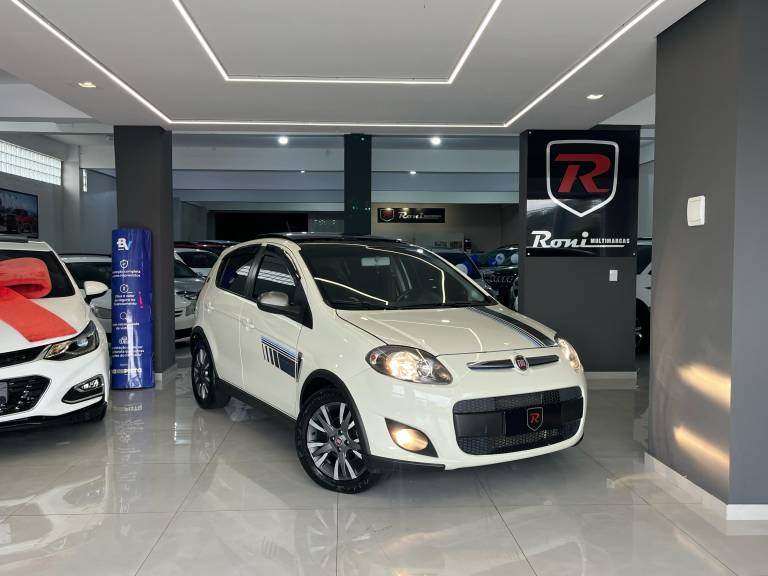 FIAT - PALIO - 2015/2016 - Branca - R$ 54.900,00