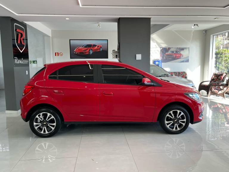 CHEVROLET - ONIX - 2015/2015 - Vermelha - Sob Consulta