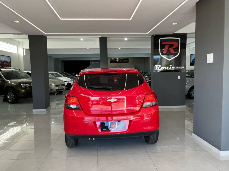 CHEVROLET - ONIX - 2015/2015 - Vermelha - Sob Consulta