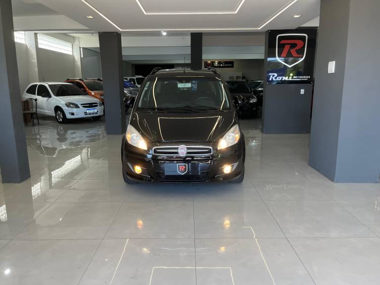 FIAT - IDEA - 2013/2014 - Preta - R$ 41.900,00