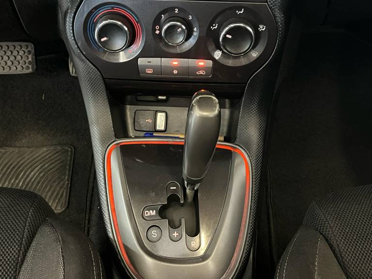 FIAT - BRAVO - 2013/2013 - Branca - R$ 43.500,00