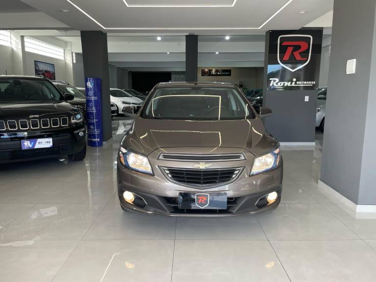 CHEVROLET - PRISMA - 2014/2014 - Cinza - R$ 57.900,00