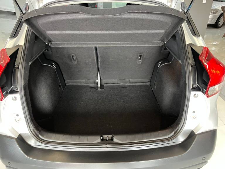 NISSAN - KICKS - 2019/2019 - Prata - R$ 87.990,00